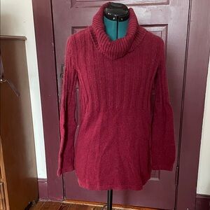 Women's Burgundy Sweater
